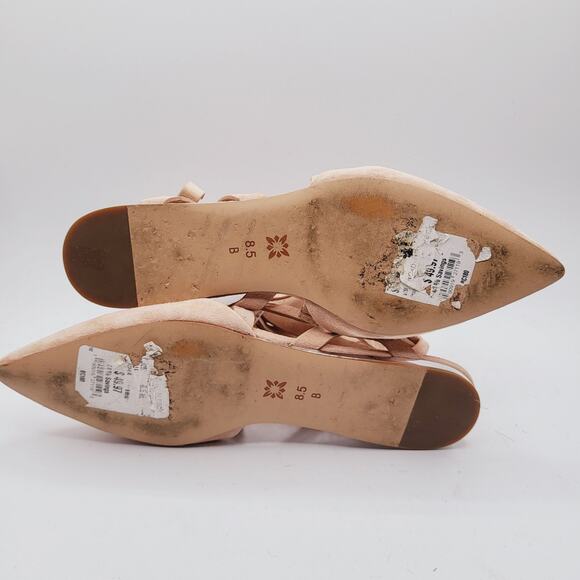 BCBGeneration Noel Cream Suede Leather Point Wrap Up Leg Ballet Flats Size 8.5B - Picture 9 of 11
